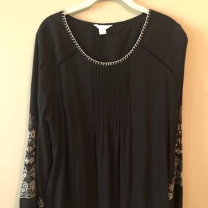 Black & white peasant blouse